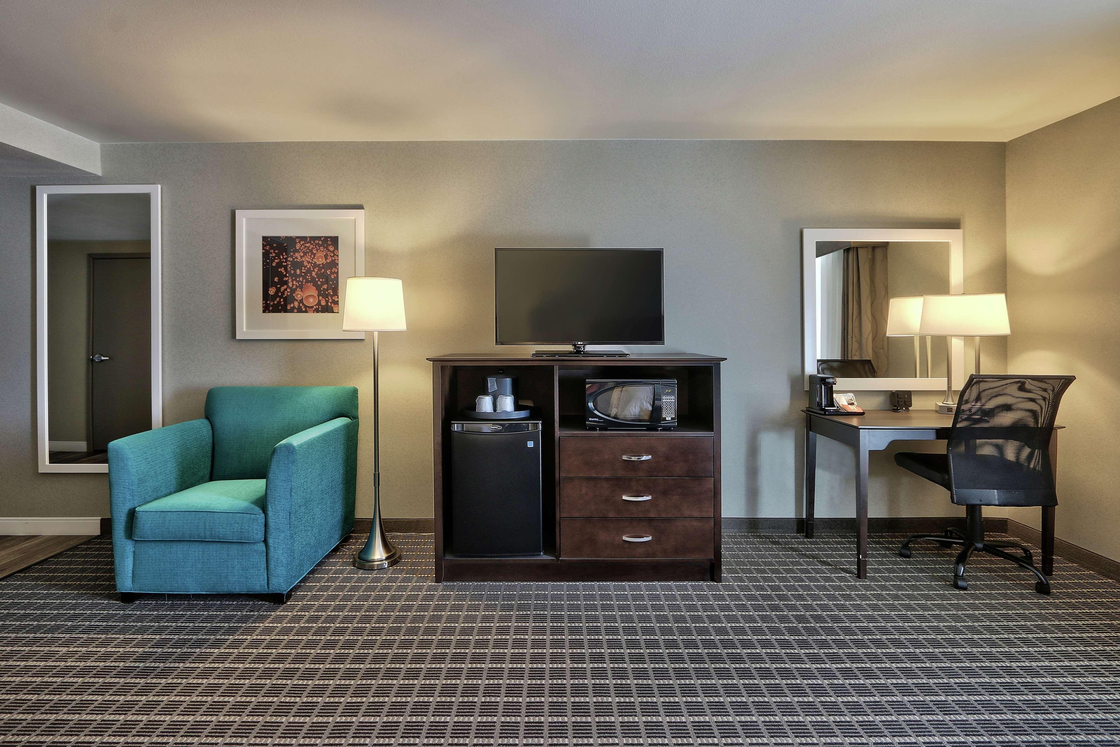 Hampton Inn & Suites Albuquerque Airport Ngoại thất bức ảnh