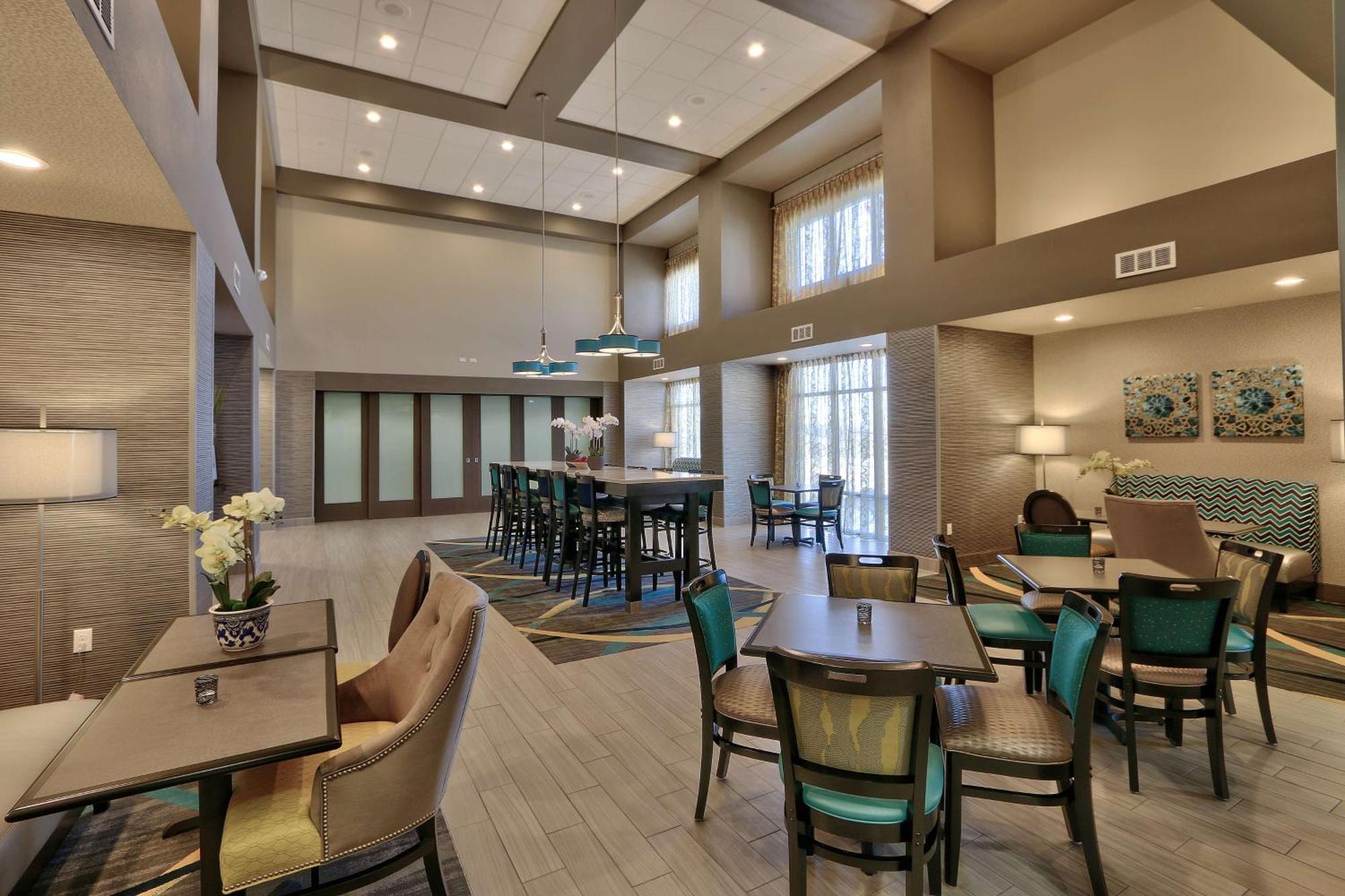 Hampton Inn & Suites Albuquerque Airport Ngoại thất bức ảnh