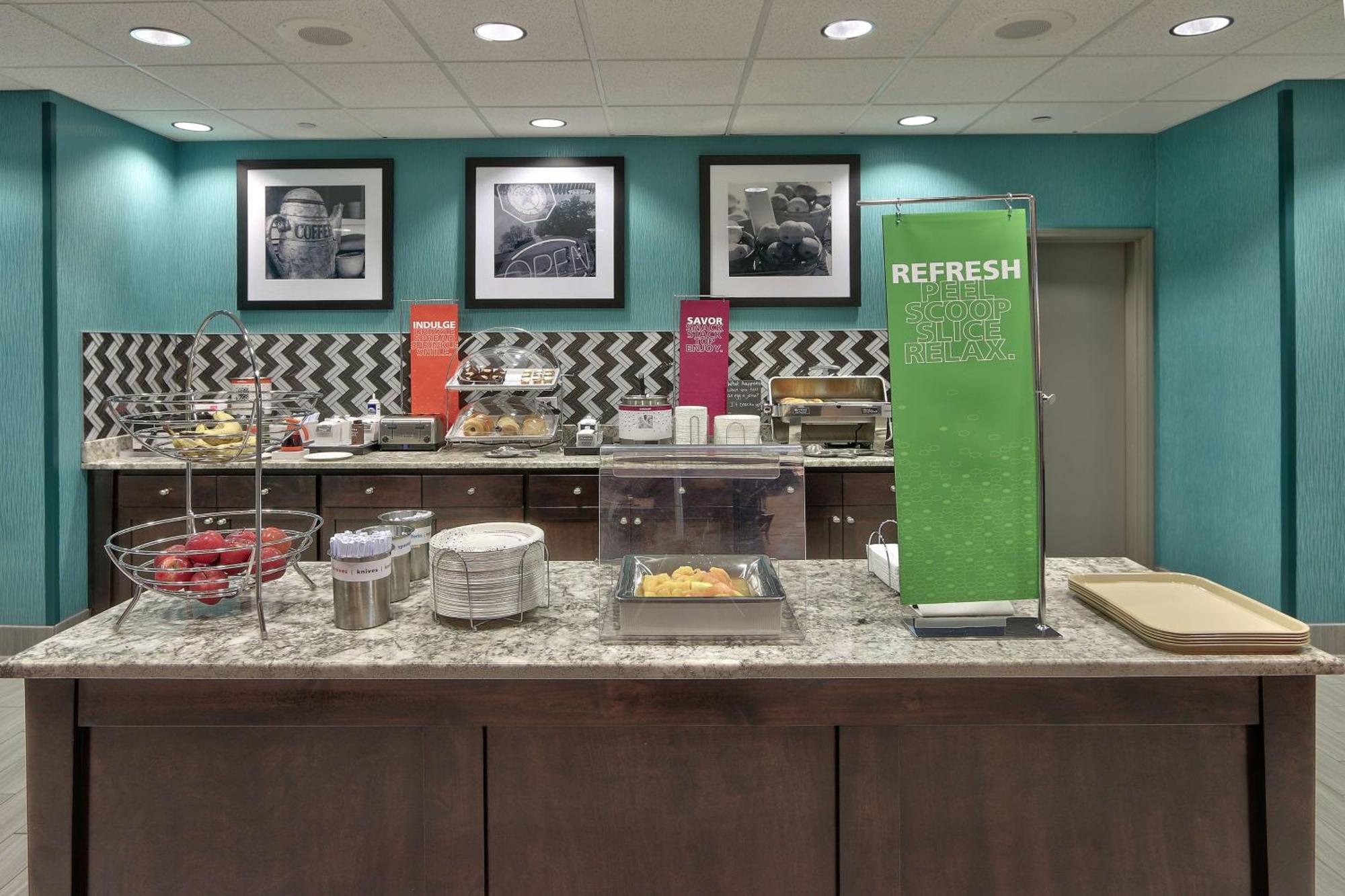 Hampton Inn & Suites Albuquerque Airport Ngoại thất bức ảnh