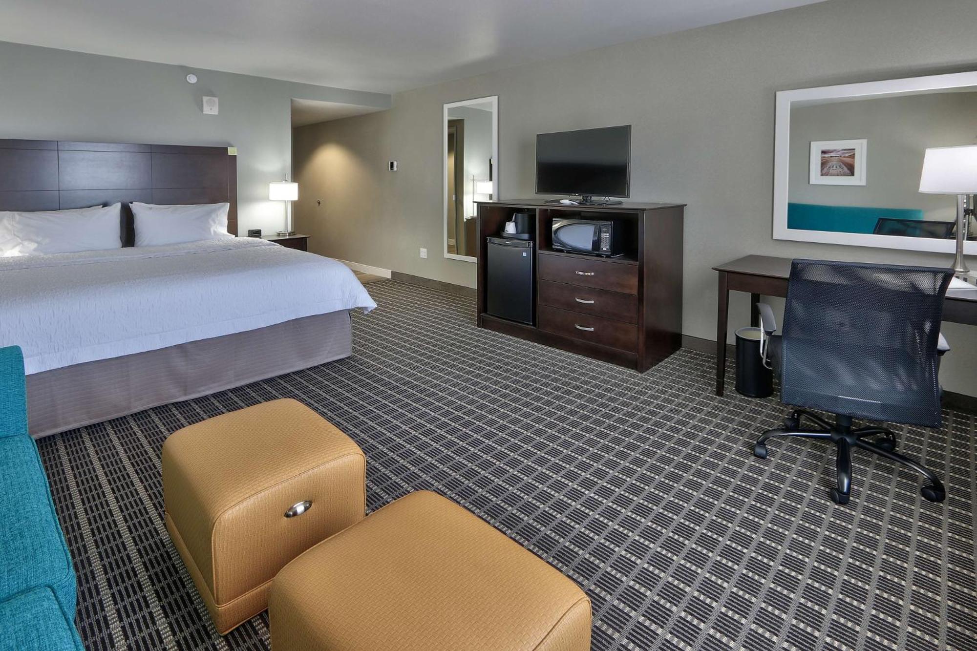 Hampton Inn & Suites Albuquerque Airport Ngoại thất bức ảnh